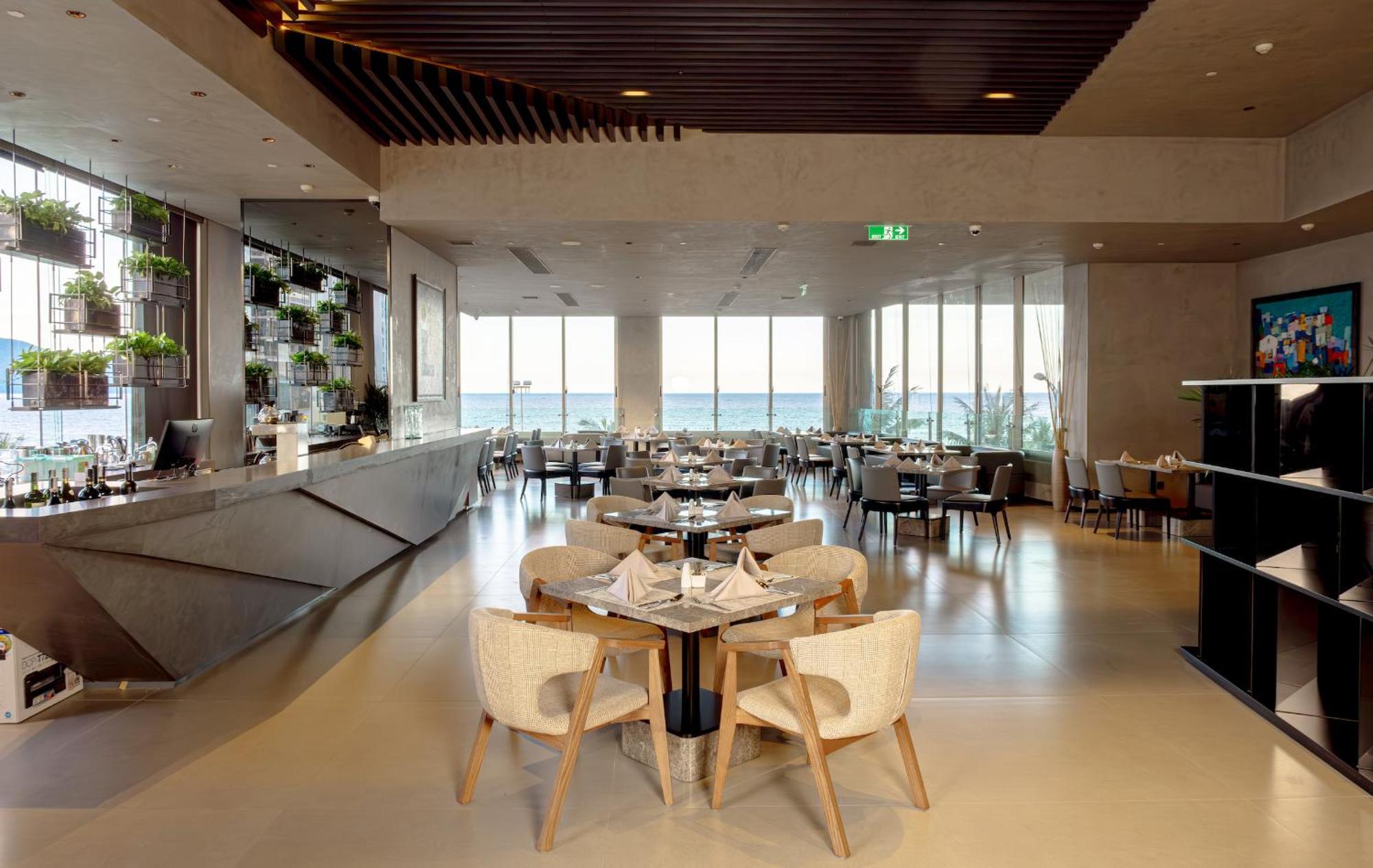 M Hotel Danang Εξωτερικό φωτογραφία The restaurant