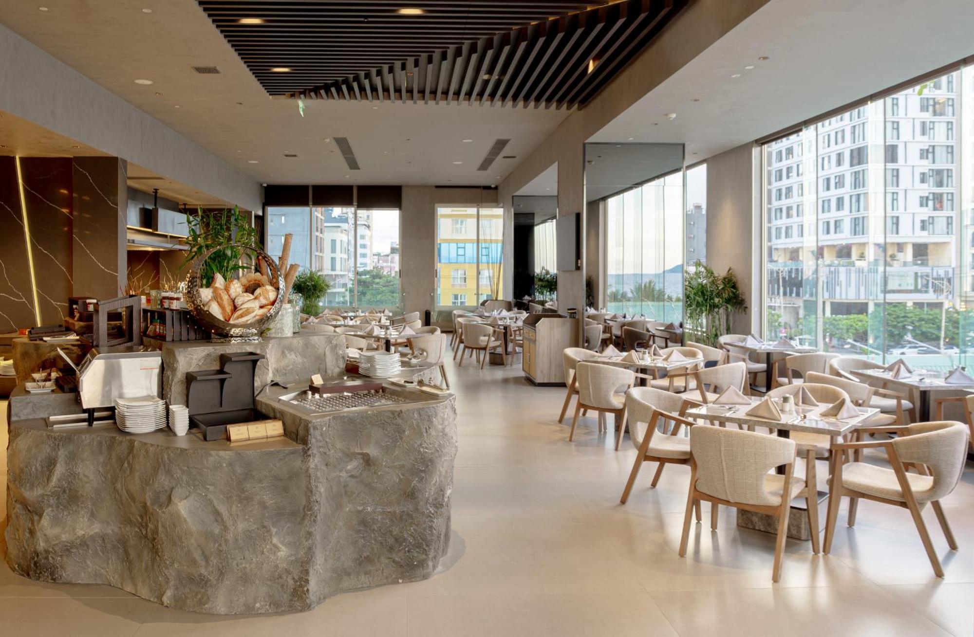 M Hotel Danang Εξωτερικό φωτογραφία The restaurant