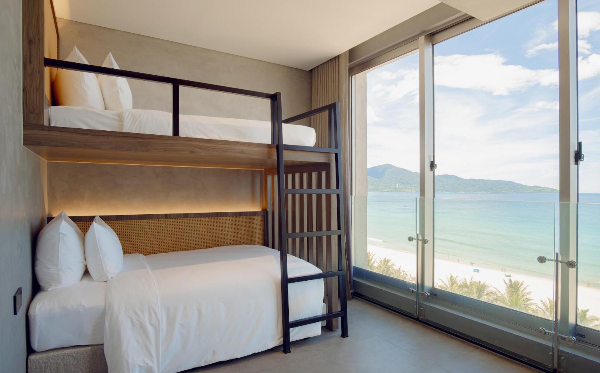 M Hotel Danang Εξωτερικό φωτογραφία Family room with bunk beds