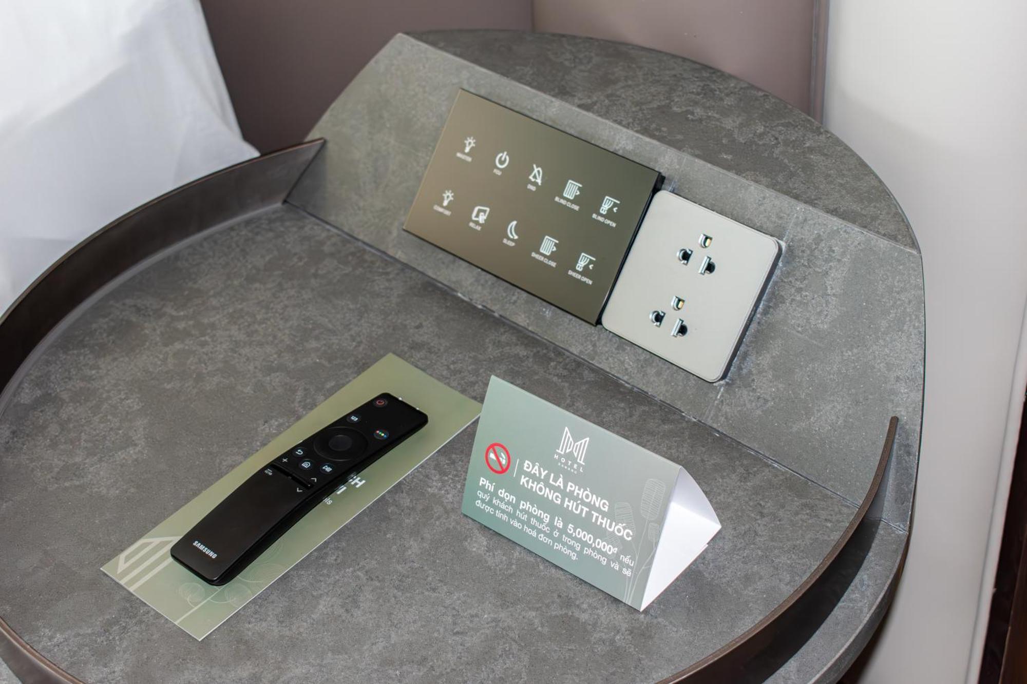 M Hotel Danang Εξωτερικό φωτογραφία A room control panel